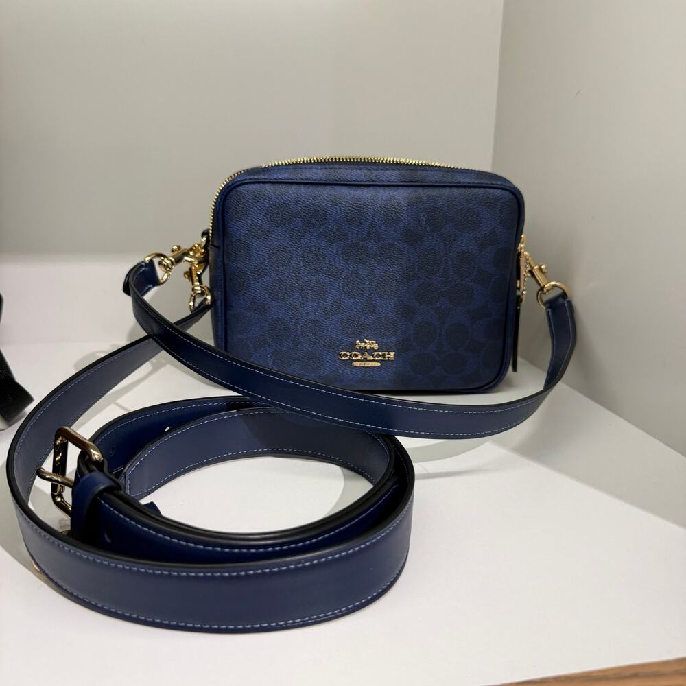 New‼️Coach Carey Crossbody Bag CEK66 Navy